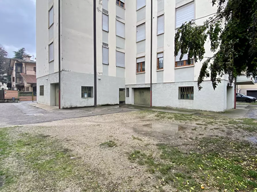 Immagine 21 di Appartamento in vendita  in Via Andrea Marani, 49 a Vicenza