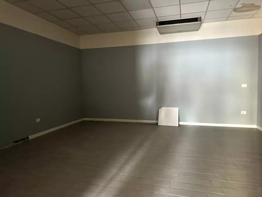 Immagine 8 di Negozio in vendita  in VIA IV NOVEMBRE a Mestrino