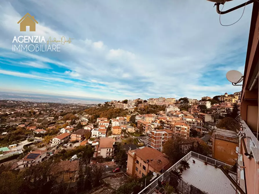 Immagine 1 di Attico in vendita  in Via Roma a Rocca Di Papa