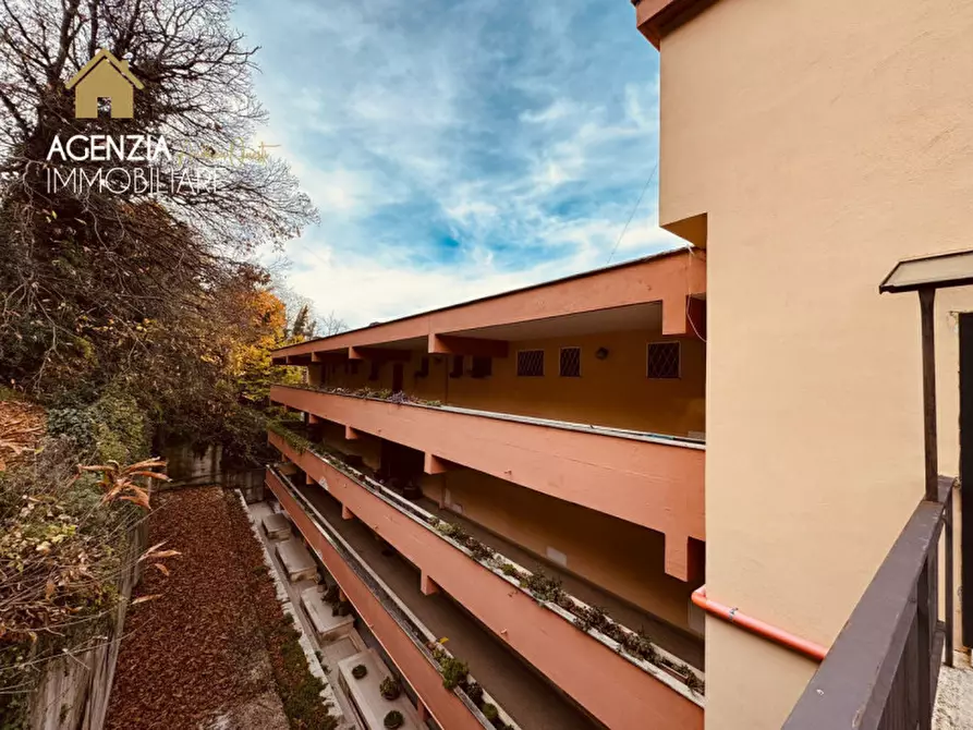 Immagine 10 di Attico in vendita  in Via Roma a Rocca Di Papa