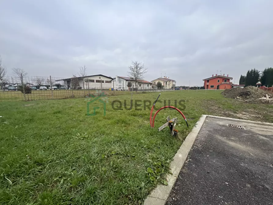 Immagine 3 di Terreno in vendita  in Via Marco Polo a Jesolo