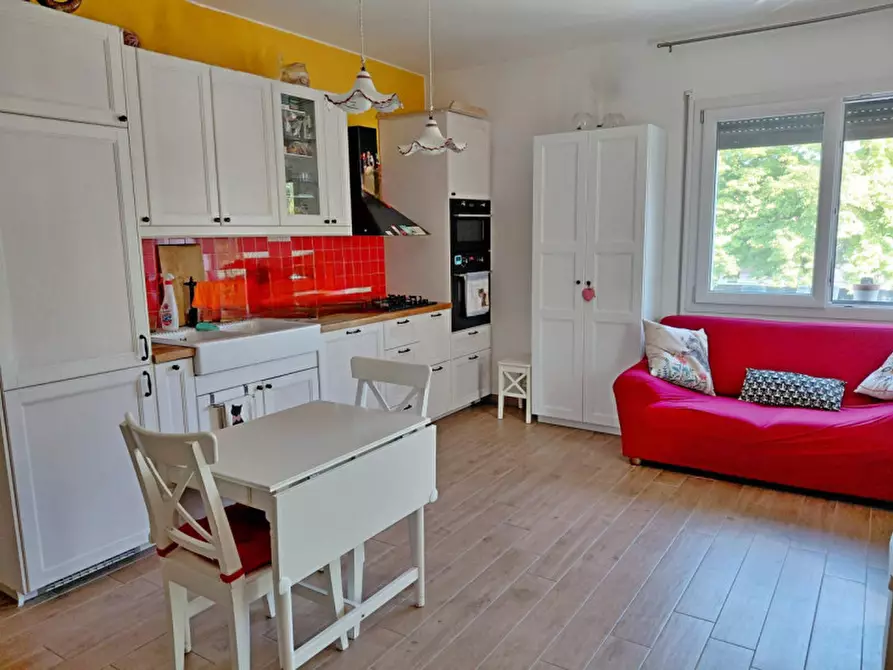 Immagine 1 di Appartamento in vendita  in Via Francesco Petrarca a Noale