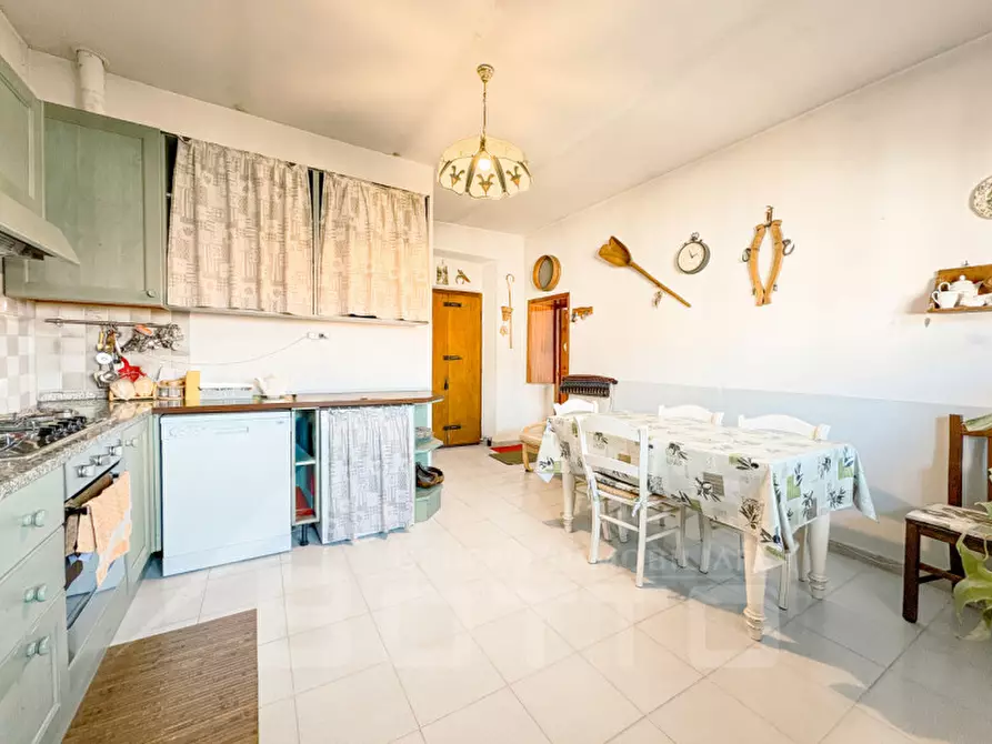 Immagine 4 di Appartamento in vendita  in piazza borromeo n 52 a Nosate