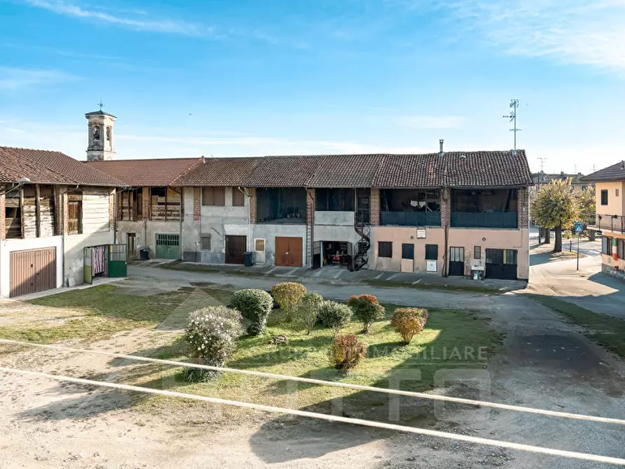 Immagine 7 di Appartamento in vendita  in piazza borromeo n 52 a Nosate