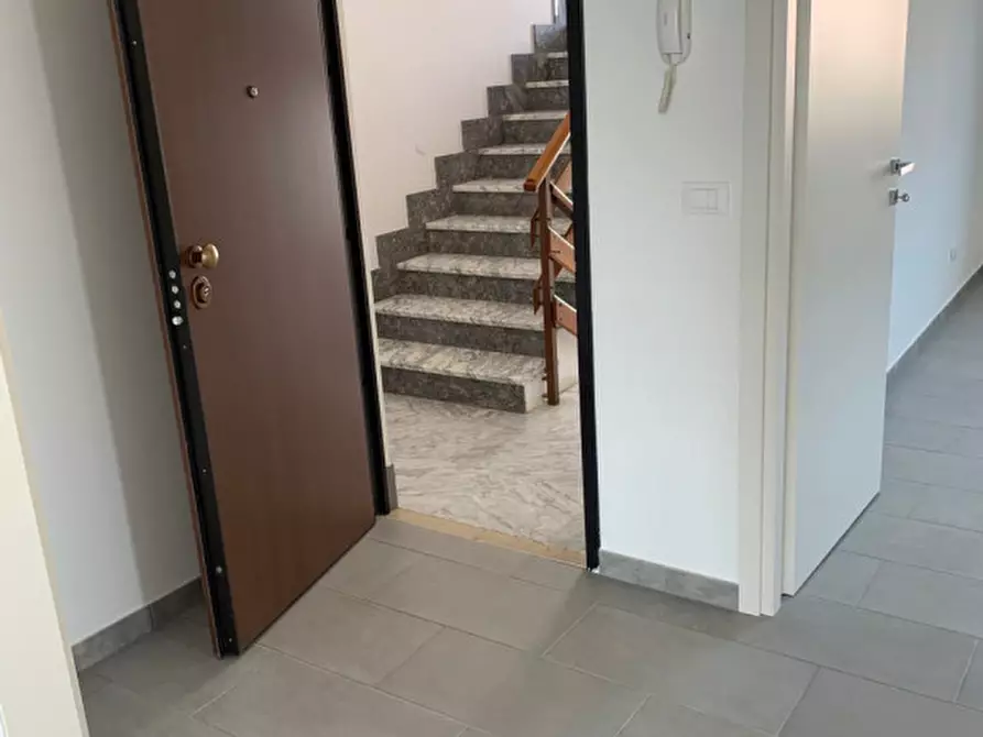 Immagine 3 di Appartamento in affitto  a Villastellone