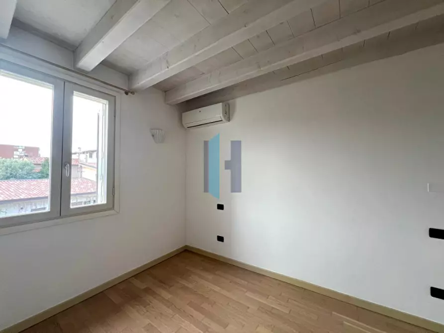 Immagine 11 di Appartamento in vendita  in Via Vittorio Arici 16 a Brescia