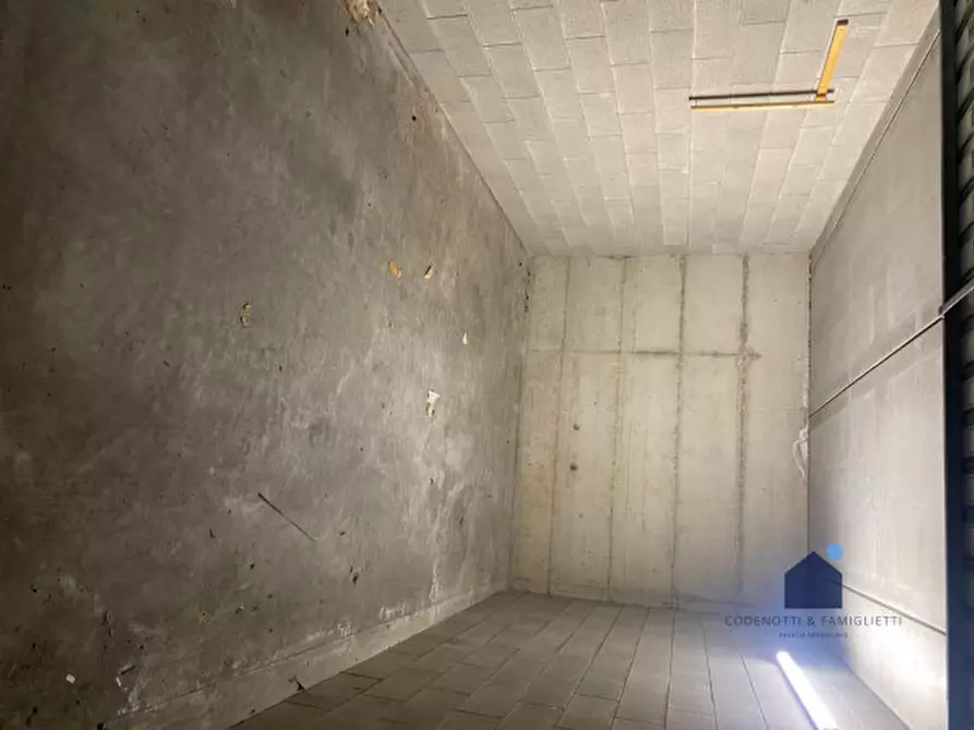 Immagine 2 di Garage in vendita  in Via della Resistenza a Castenedolo