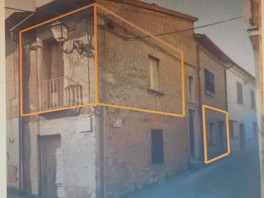 Immagine 1 di Appartamento in vendita  in Corso Caudino a Cervinara