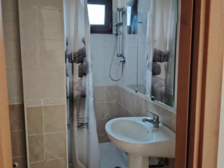 Immagine 3 di Appartamento in vendita  in Via Giuseppe Massarenti, 149 a Bologna