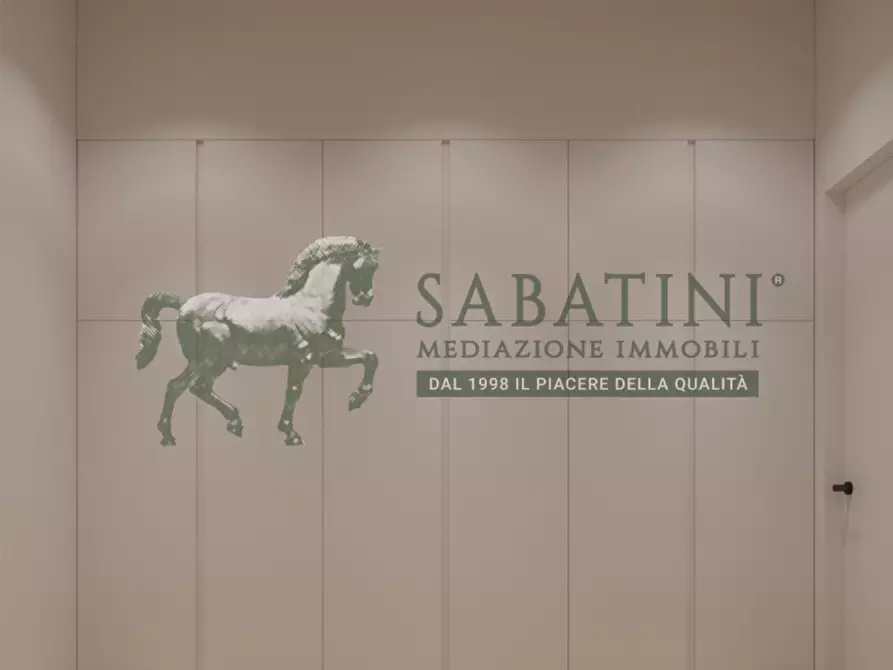 Immagine 8 di Appartamento in vendita  in Viale Severino Boezio 2 a Milano