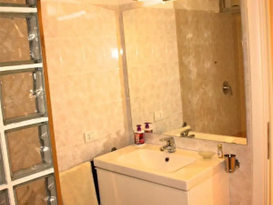 Immagine 25 di Appartamento in affitto  in Via Canipari, 8 a Brescia