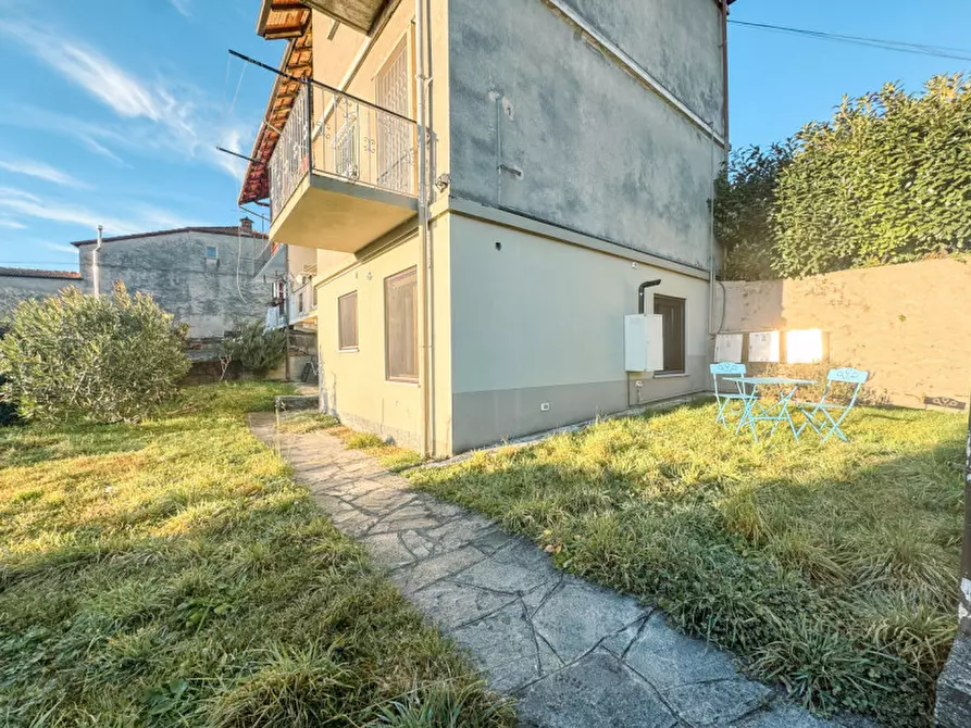 Immagine 2 di Appartamento in vendita  in Via per Corciago 22 a Pisano