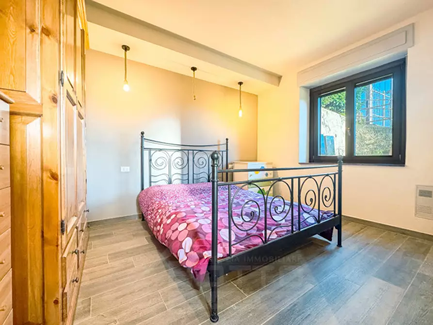 Immagine 6 di Appartamento in vendita  in Via per Corciago 22 a Pisano