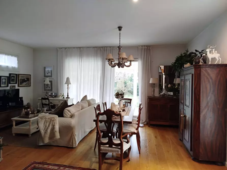 Immagine 8 di Casa trifamiliare in vendita  in Via Socrate a Montegrotto Terme