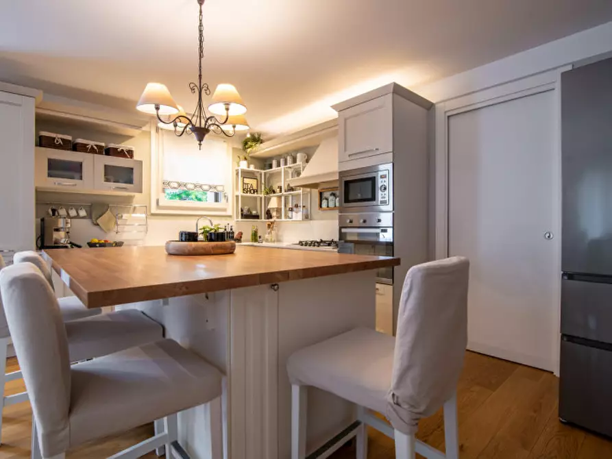 Immagine 9 di Casa trifamiliare in vendita  in Via Socrate a Montegrotto Terme