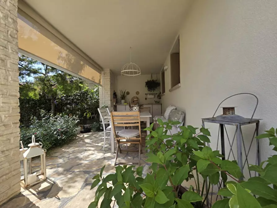 Immagine 27 di Casa trifamiliare in vendita  in Via Montegrotto a Abano Terme