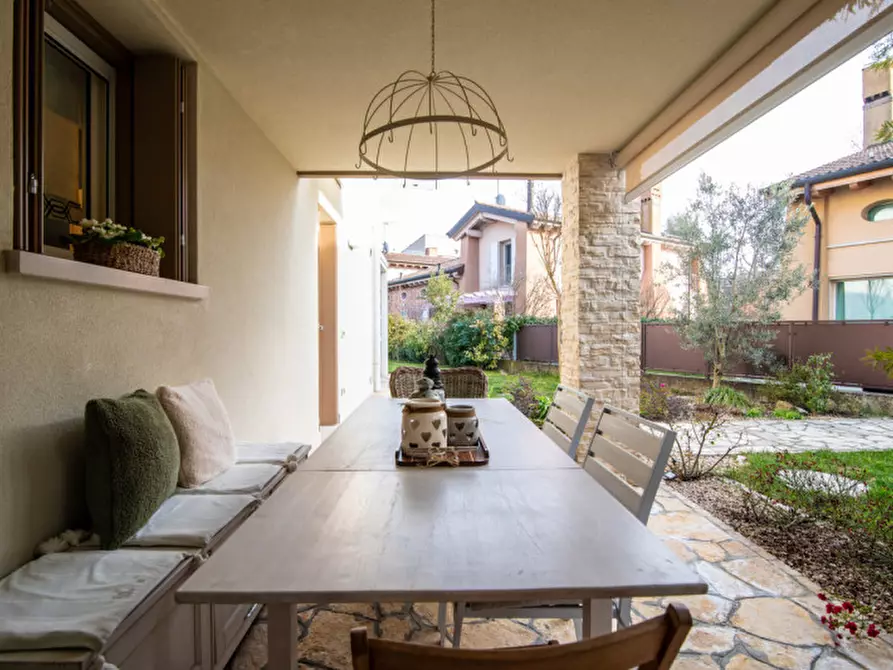 Immagine 28 di Casa trifamiliare in vendita  in Via Socrate a Montegrotto Terme