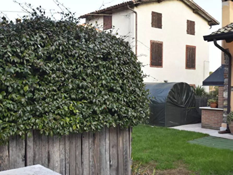 Immagine 16 di Rustico / casale in vendita  in Via Ronchi a Pastrengo