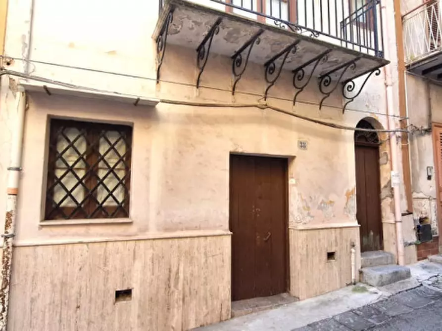 Immagine 2 di Casa indipendente in vendita  in Via Marcianò 38 a Carini