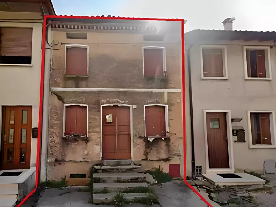 Immagine 7 di Appartamento in vendita  in Via Romolo e Rodolfo Mazzacavallo 36 a Cogollo Del Cengio