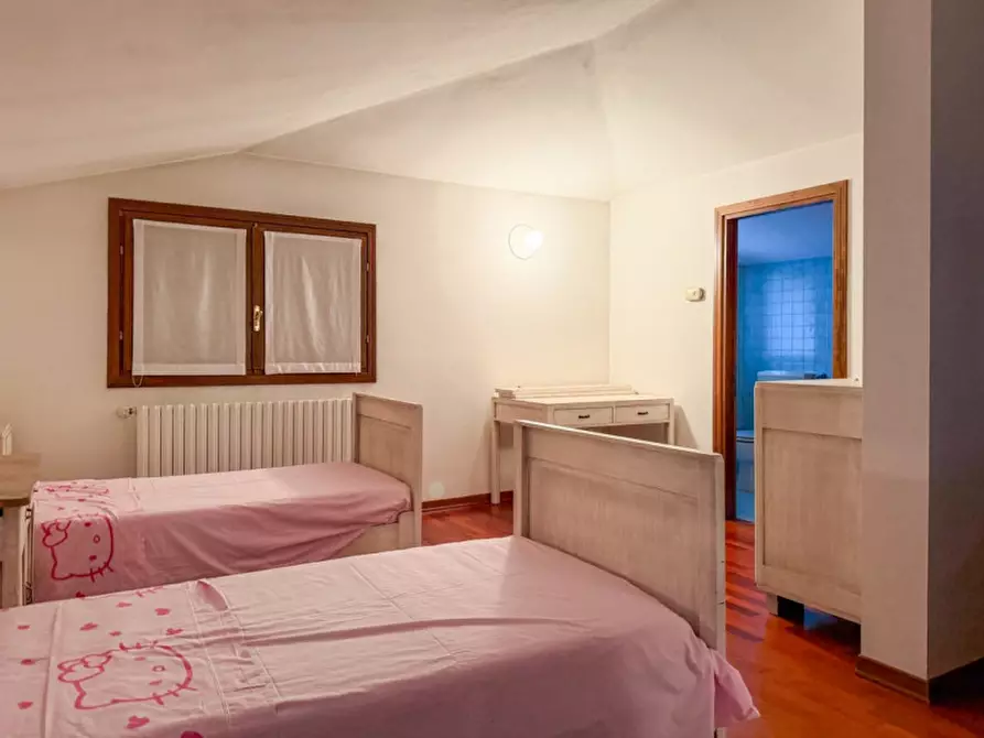 Immagine 23 di Casa bifamiliare in vendita  in Via dei Salici 28 a Fontaniva