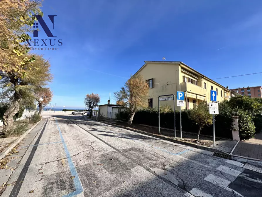 Immagine 2 di Appartamento in vendita  in Viale Giosuè Carducci a Mondolfo