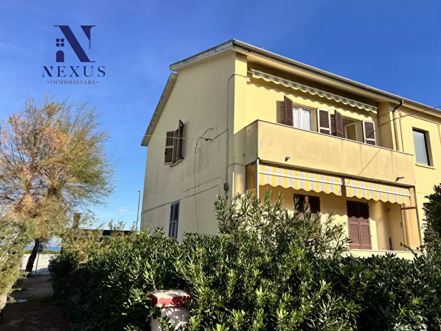 Immagine 3 di Appartamento in vendita  in Viale Giosuè Carducci a Mondolfo