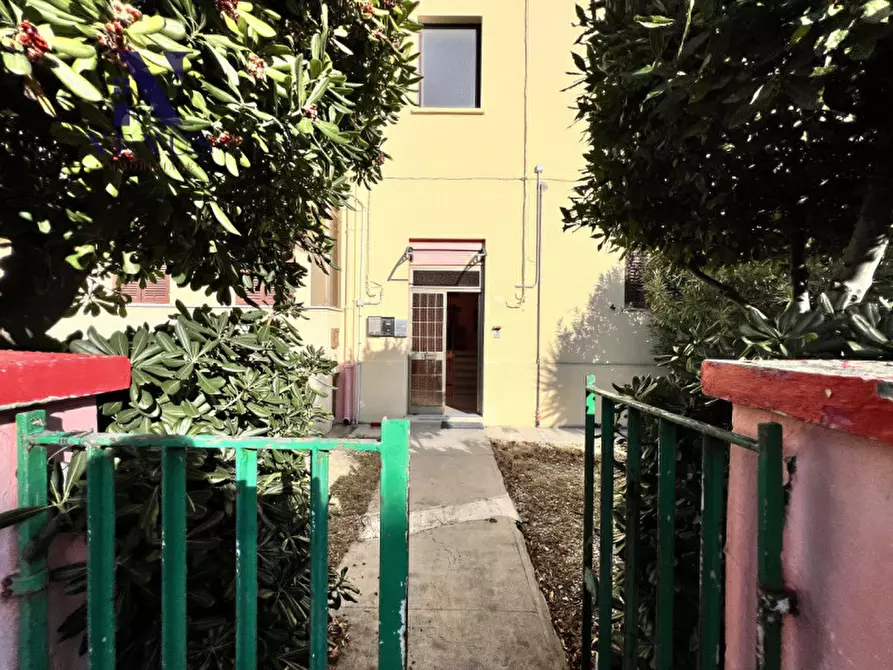 Immagine 5 di Appartamento in vendita  in Viale Giosuè Carducci a Mondolfo