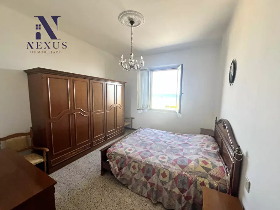 Immagine 16 di Appartamento in vendita  in Viale Giosuè Carducci a Mondolfo