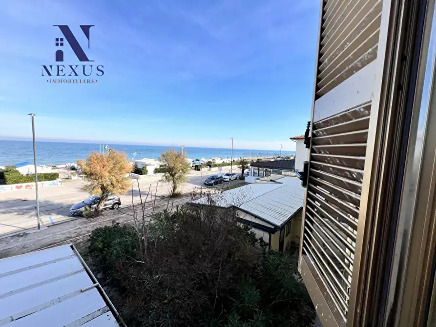 Immagine 23 di Appartamento in vendita  in Viale Giosuè Carducci a Mondolfo