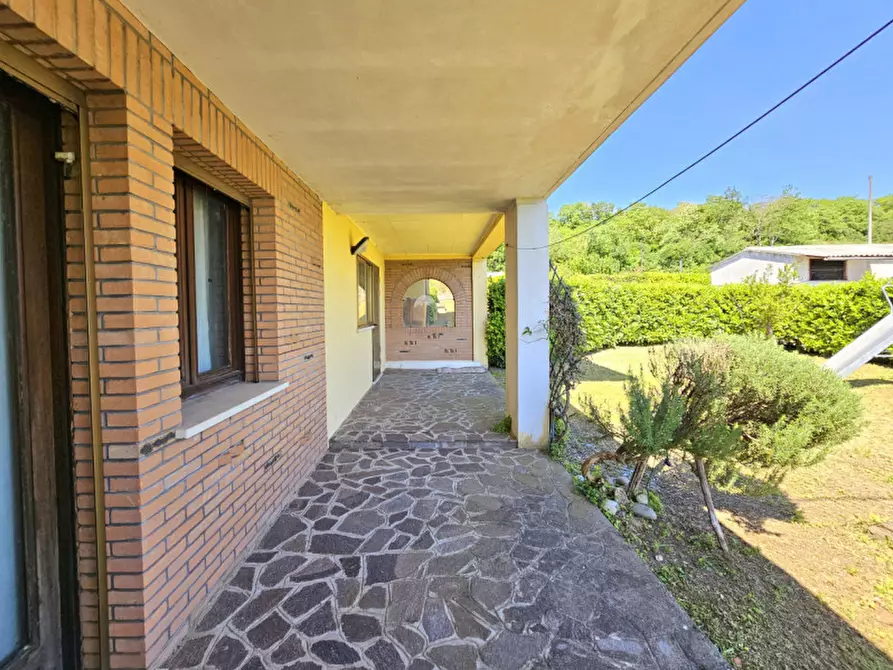 Immagine 3 di Casa bifamiliare in vendita  in VIA CASETTE a Baone