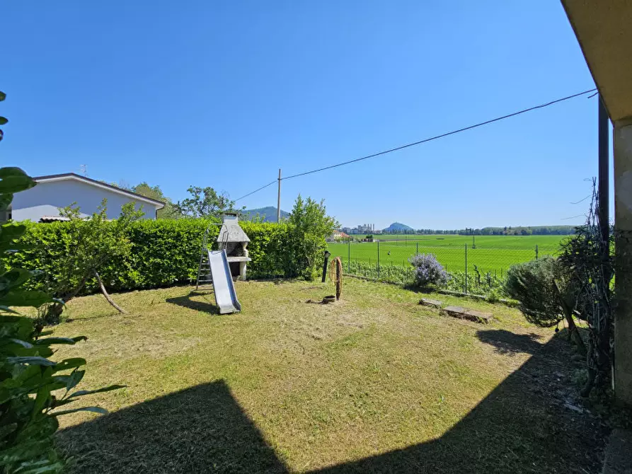 Immagine 10 di Casa bifamiliare in vendita  in VIA CASETTE a Baone