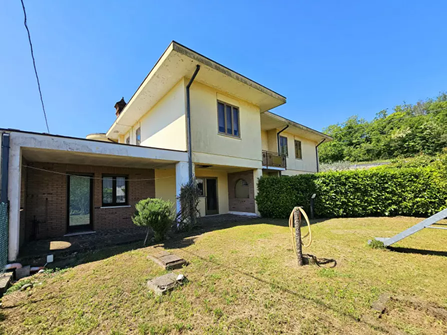 Immagine 16 di Casa bifamiliare in vendita  in VIA CASETTE a Baone