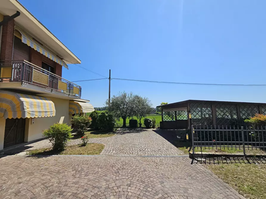 Immagine 22 di Casa bifamiliare in vendita  in VIA CASETTE a Baone