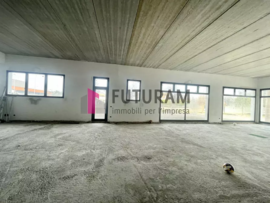 Immagine 5 di Capannone industriale in vendita  in VIA ROMA 1 a Montegrotto Terme