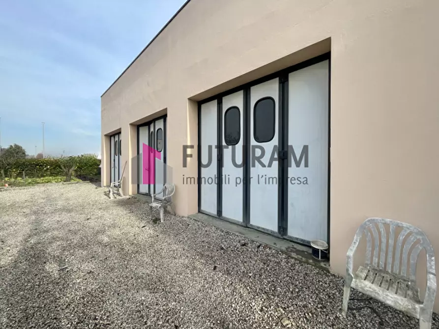 Immagine 8 di Capannone industriale in vendita  in VIA ROMA 1 a Montegrotto Terme