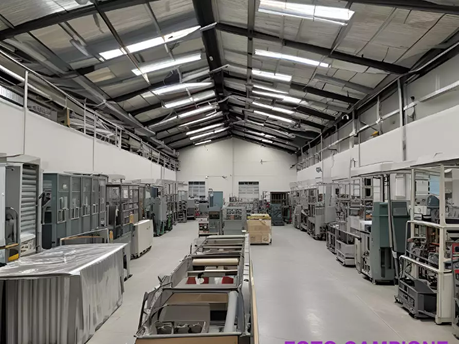 Immagine 10 di Capannone industriale in vendita  in VIA ROMA 1 a Montegrotto Terme