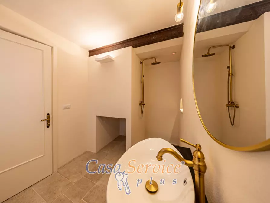 Immagine 11 di Appartamento in vendita  in via Vanini a Galatone