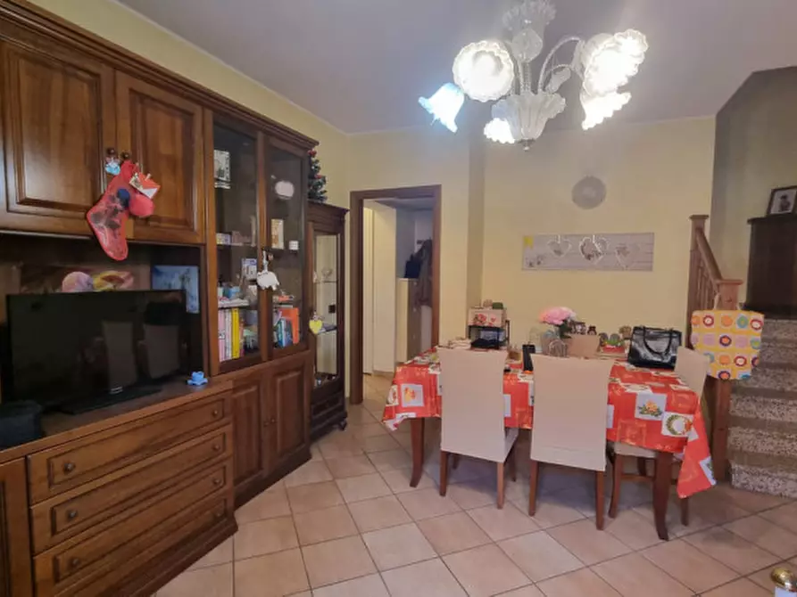 Immagine 5 di Casa bifamiliare in vendita  in Via Lazzaro Spallanzani a Correggio