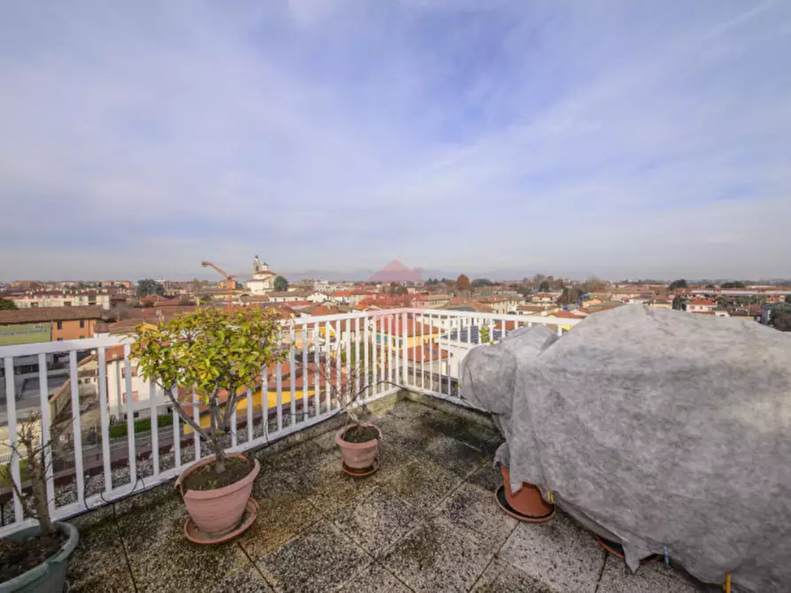 Immagine 105 di Appartamento in vendita  in Via Del Parco 6 a Gorgonzola