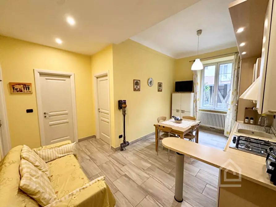 Immagine 3 di Appartamento in vendita  in Viale Daniel Hanbury 90 a Alassio