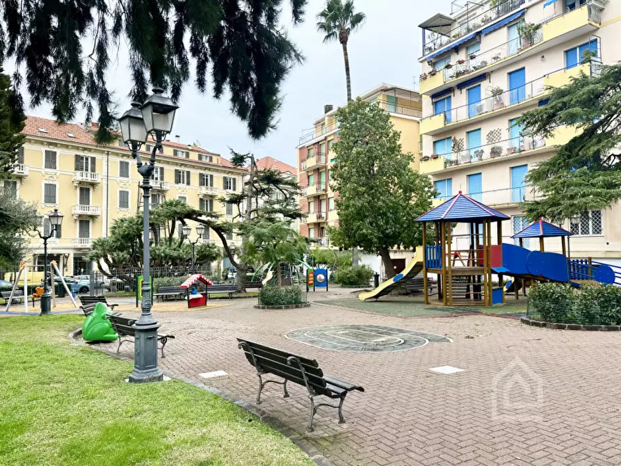 Immagine 31 di Appartamento in vendita  in Viale Daniel Hanbury 90 a Alassio