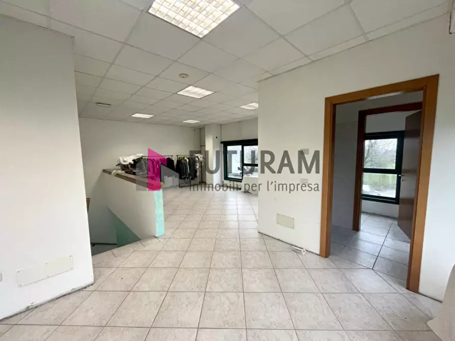 Immagine 3 di Capannone industriale in vendita  in VIA ROMA 1 a Terrassa Padovana