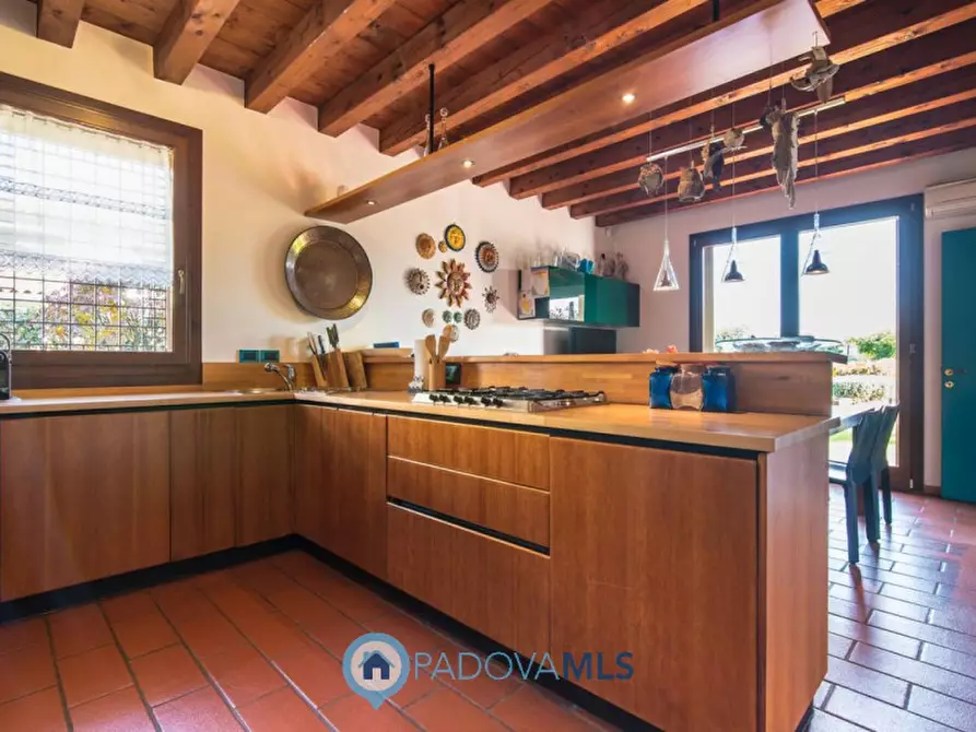 Immagine 5 di Villa in vendita  in Via Fiorita Nuova, 26 a Cadoneghe