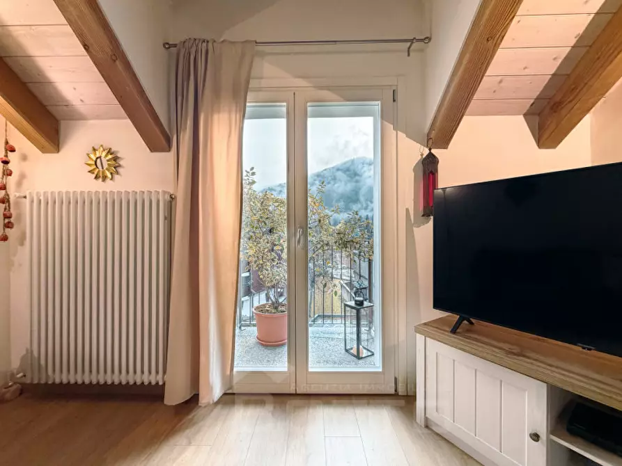 Immagine 19 di Appartamento in vendita  in Via Antonio Rosmini 60 a Santa Maria Maggiore