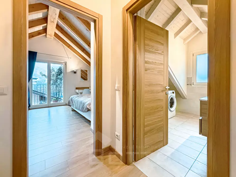 Immagine 32 di Appartamento in vendita  in Via Antonio Rosmini 60 a Santa Maria Maggiore