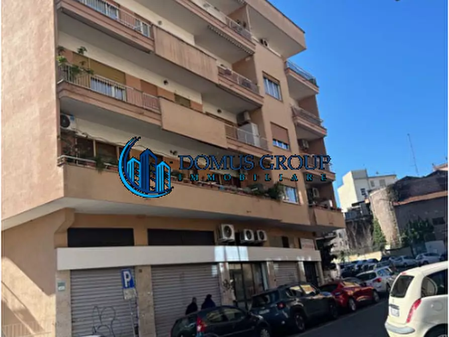 Immagine 2 di Appartamento in vendita  in VIA MONTE FUMAIOLO a Roma