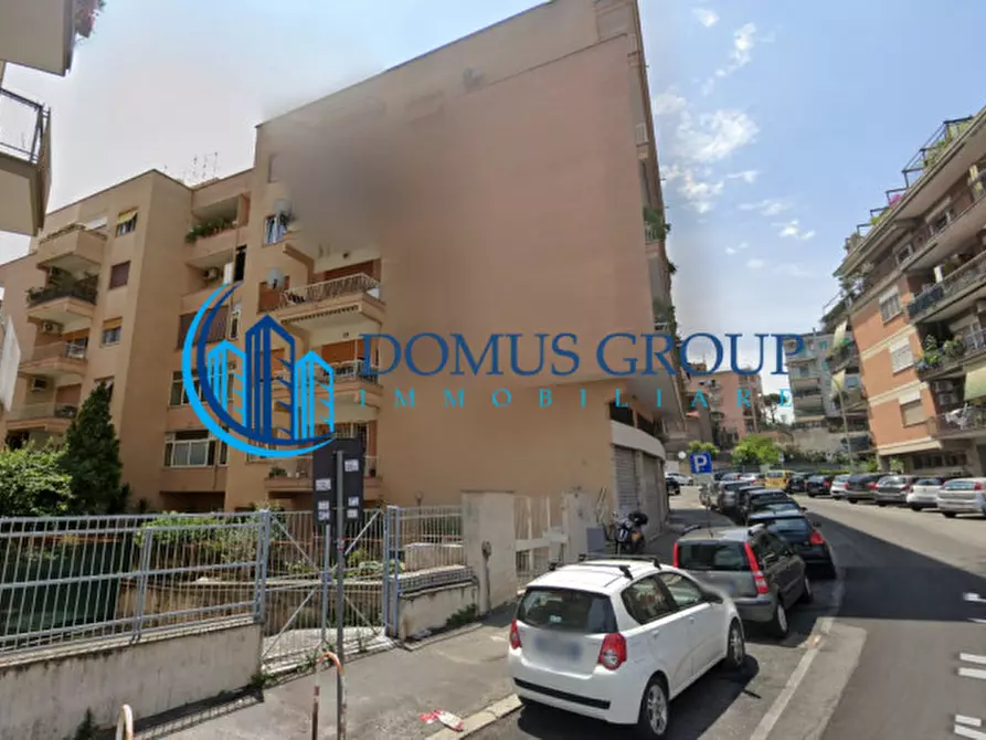 Immagine 10 di Appartamento in vendita  in VIA MONTE FUMAIOLO a Roma