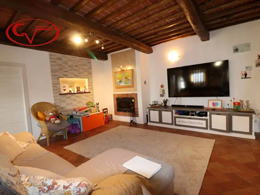 Immagine 25 di Villa in vendita  in via dei pianacci a Bucine