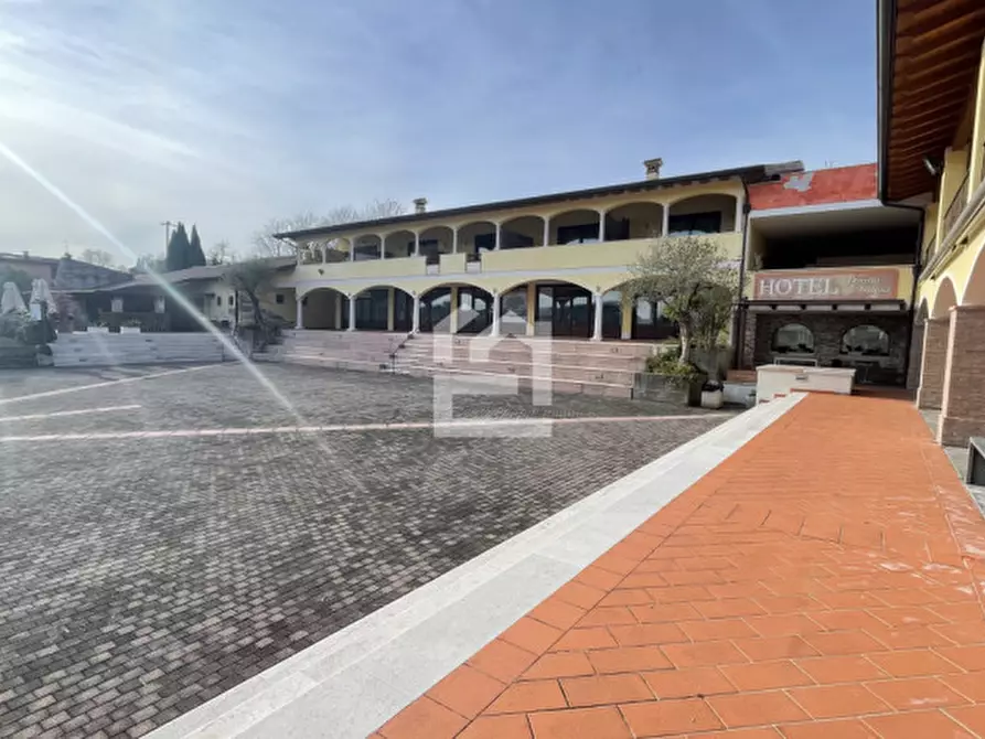 Immagine 9 di Appartamento in vendita  in Viale Catullo a Manerba Del Garda